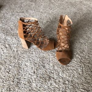 Never worn Report booties -9
